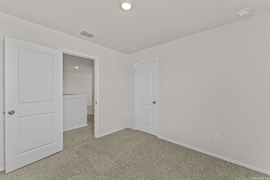 Spacious, unfurnished interior of a new home in Swenson Heights, Seguin (Image 11).