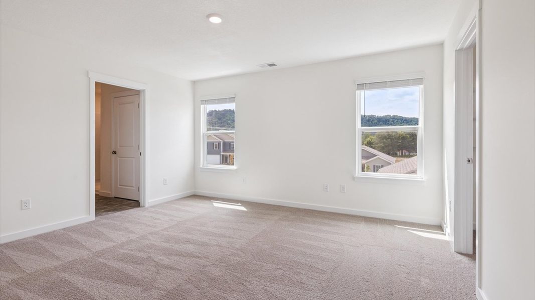 Spacious, unfurnished interior of a new home in Belhaven, Knoxville (Image 14). Spacious, unfurnished interior of a new home in Belhaven, Knoxville (Image 14).