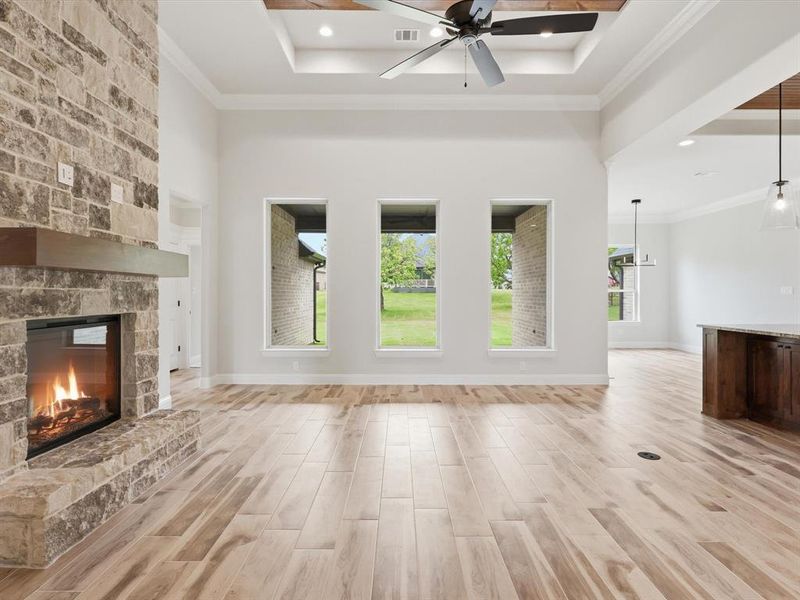 Spacious, unfurnished interior of a new home in , Granbury (Image 28).