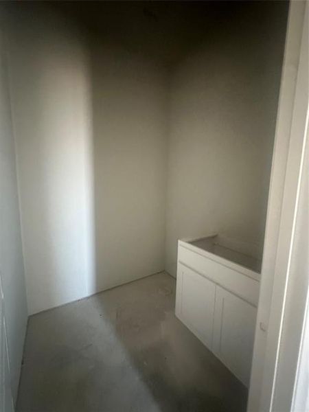 Guest Bath off the garage entrance