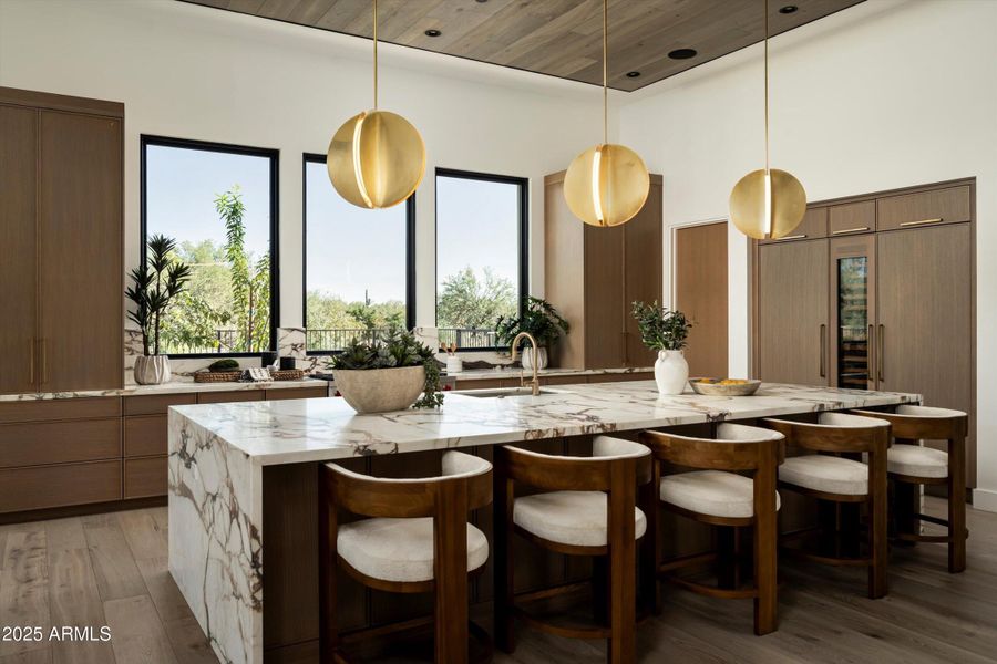 07-8386 E Leaning Rock Staged-7