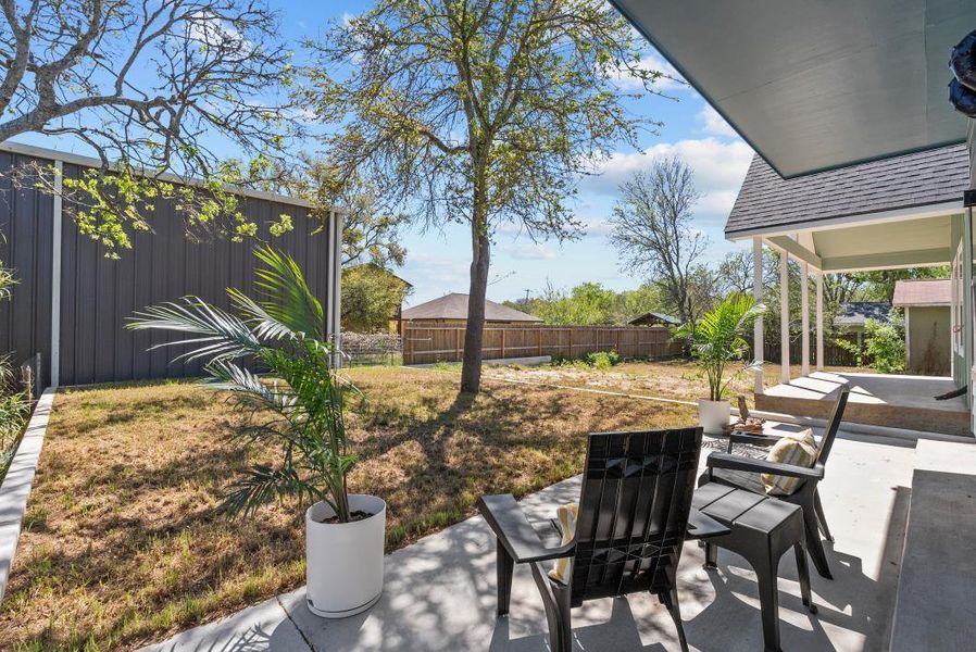 Exterior details and patio area of a home in , Dickinson (Image 3).