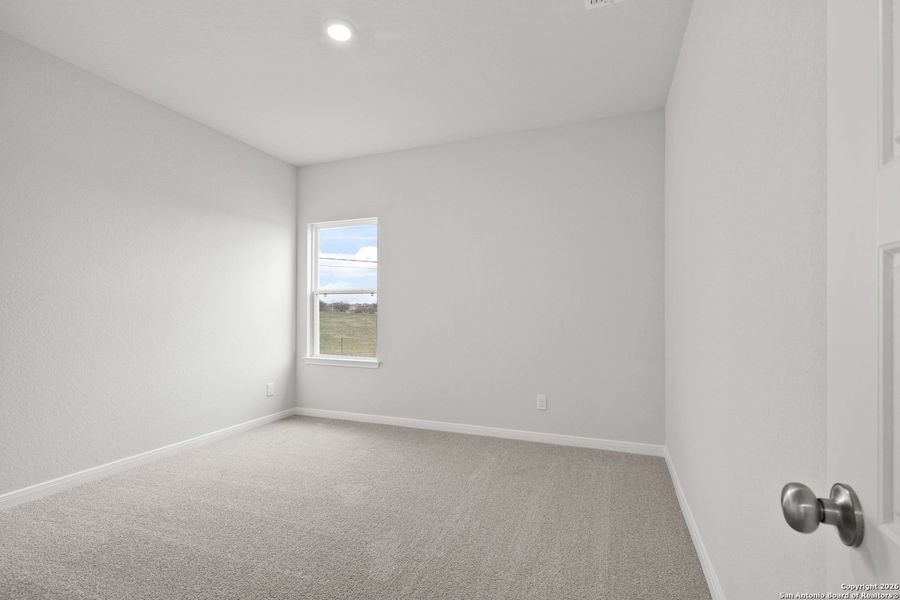 Spacious, unfurnished interior of a new home in Katzer Ranch, Converse (Image 11).