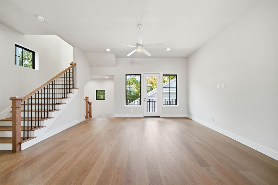 Spacious, unfurnished interior of a new home in Spring Valley Creek, Houston (Image 12).
