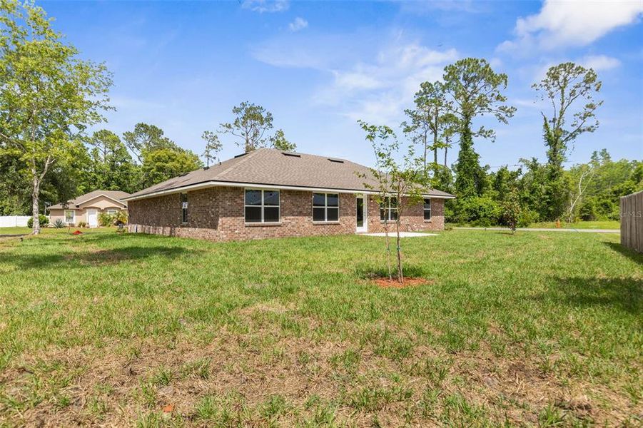 Exterior details and patio area of a home in , Palm Coast (Image 3).
