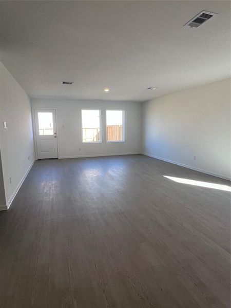 Open concept from front door to entrace-great for flow and entertaining!