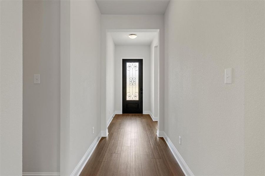 Spacious, unfurnished interior of a new home in Renaissance, Waco (Image 26).