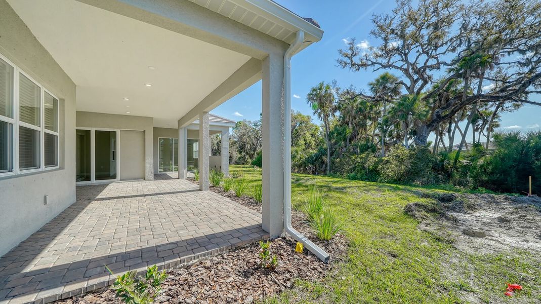 Exterior details and patio area of a home in Grand Palm, Venice (Image 25).