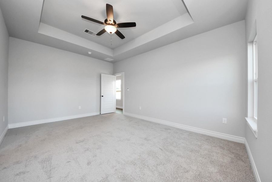 Spacious, unfurnished interior of a new home in Hill & Dale Ranch, Splendora (Image 21).