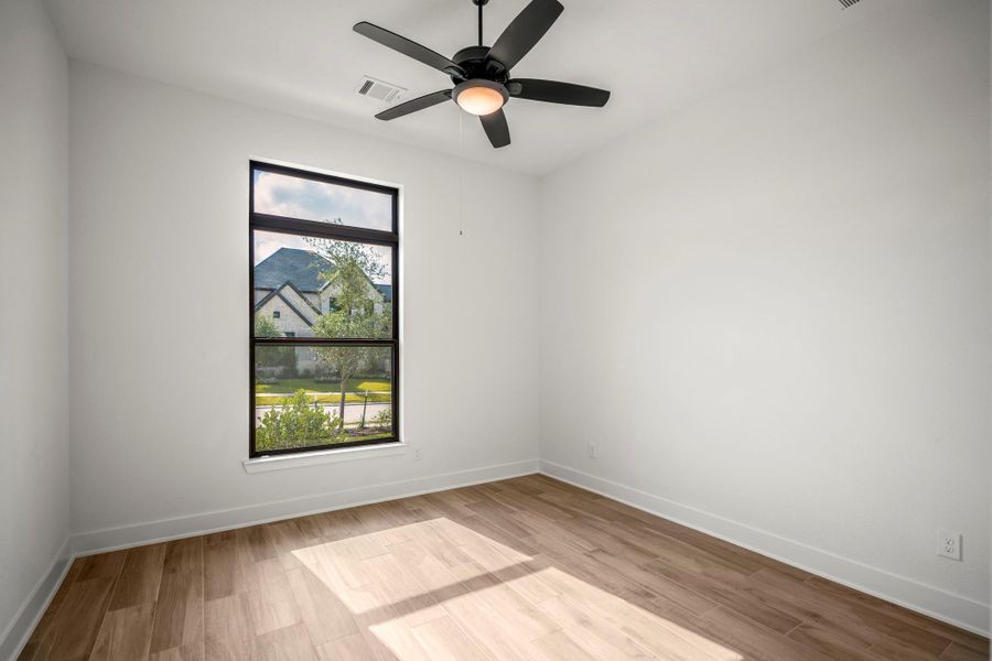 Spacious, unfurnished interior of a new home in Briarley, Montgomery (Image 40).