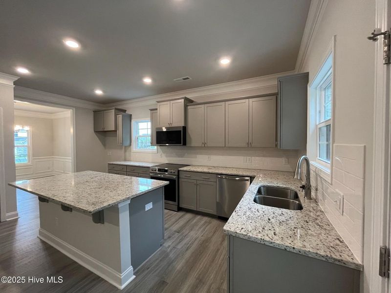 Furnished interior view inside a new home in Palmetto Creek, Bolivia (Image 8).