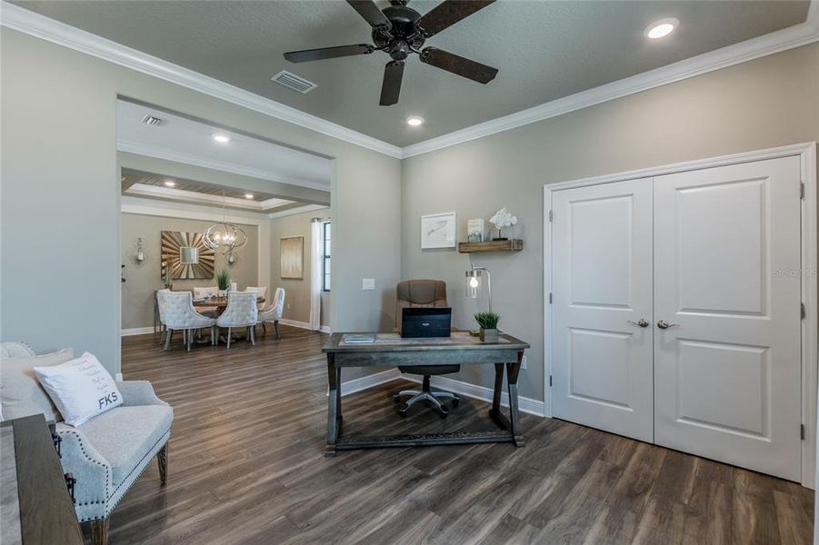 Furnished interior view inside a new home in , Tarpon Springs (Image 38).