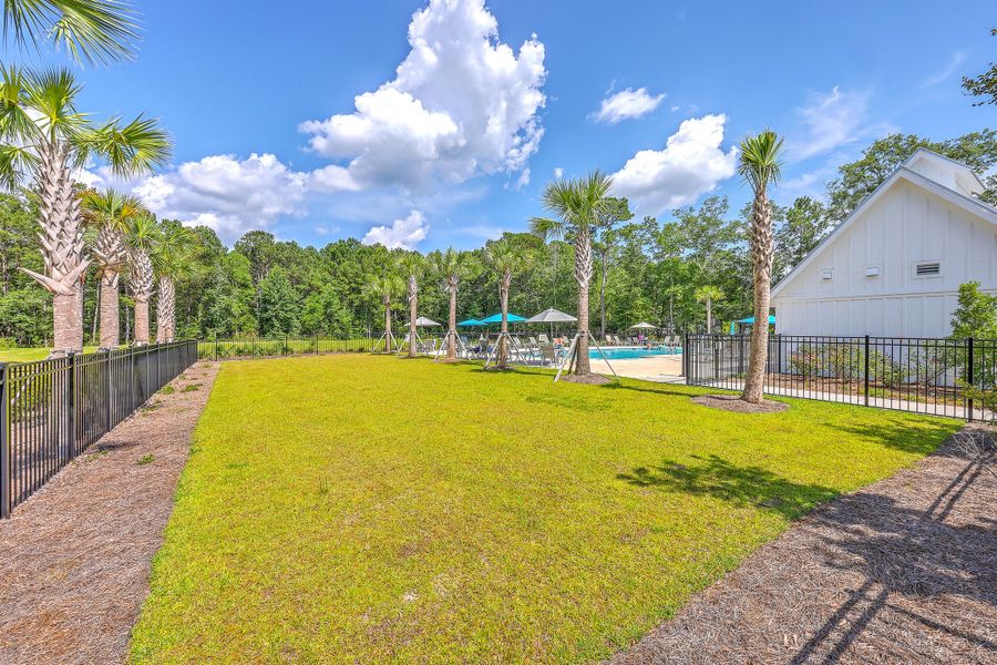 Image 41 of a home in Limehouse Village: Arbor Series. Image 41 of a home in Limehouse Village: Arbor Series.