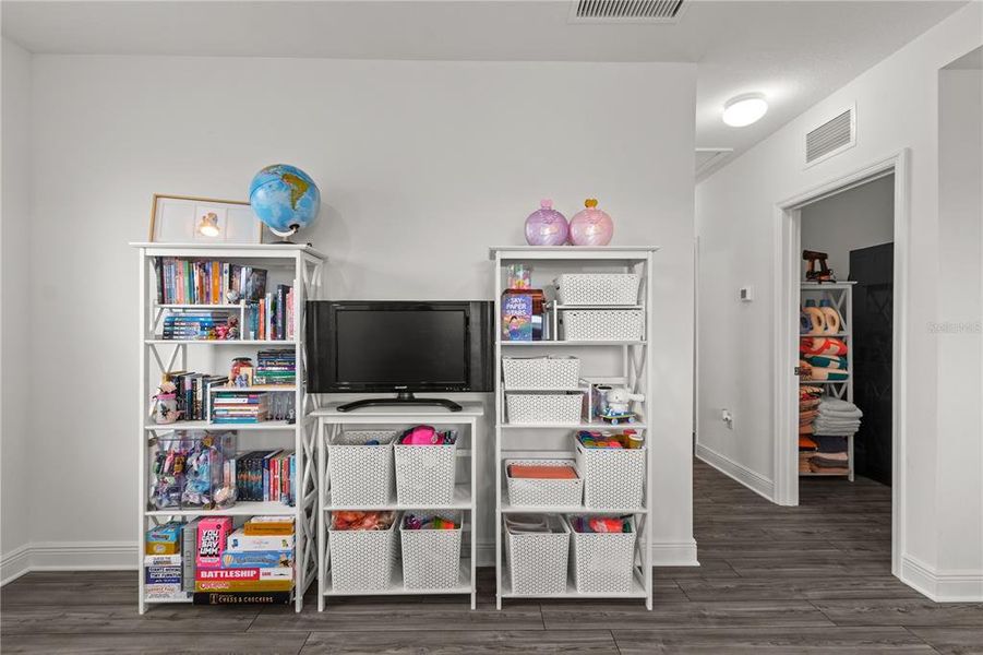 Furnished interior view inside a new home in , Sarasota (Image 47).