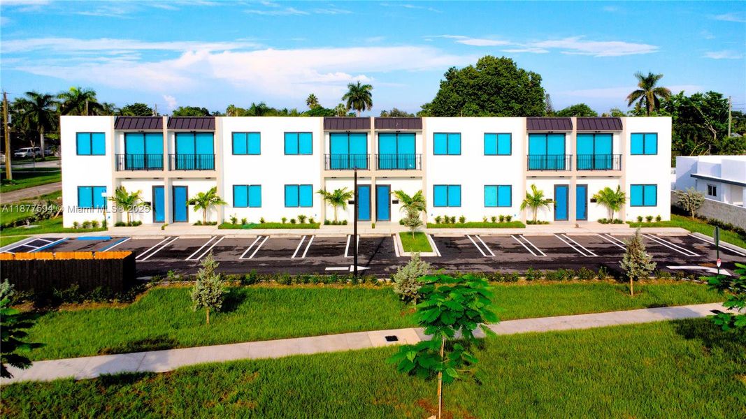 Image 28 of a home in .