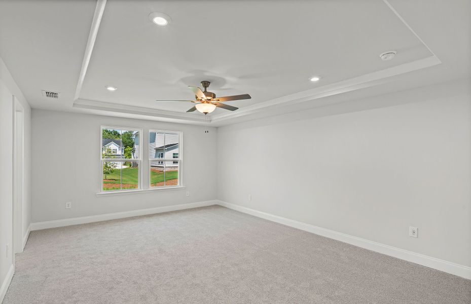 Spacious, unfurnished interior of a new home in Berkeley Mill, Cumming (Image 22).