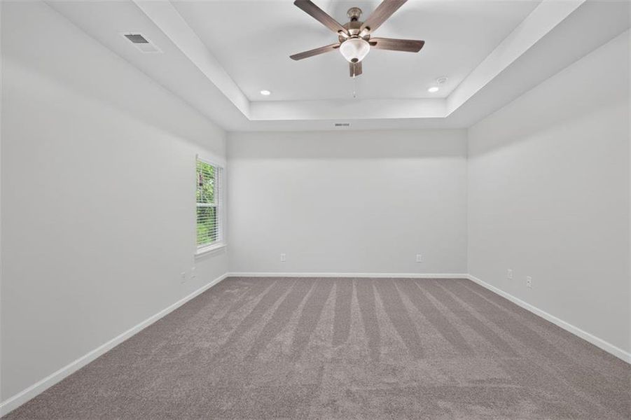 Spacious, unfurnished interior of a new home in Jones Ridge, Dallas (Image 40).