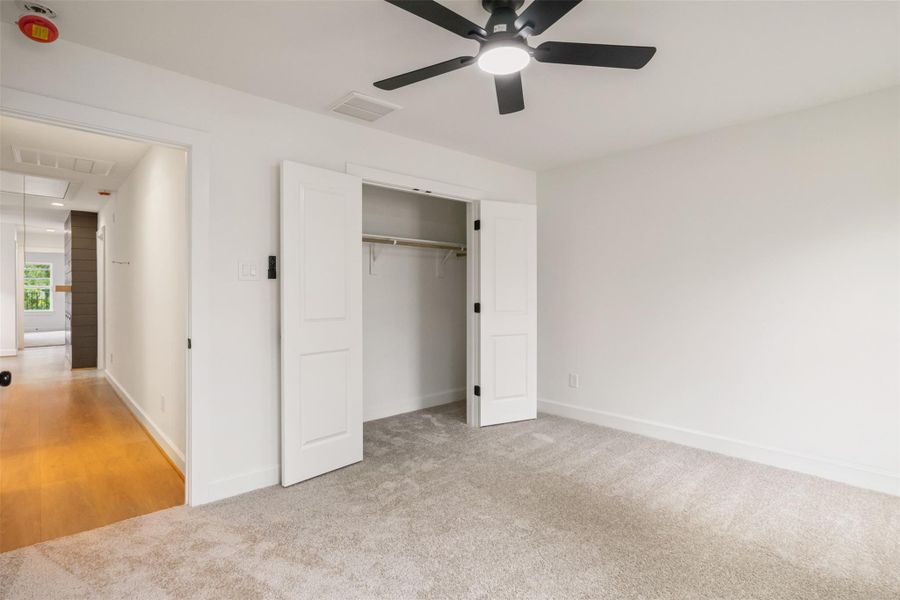 Spacious, unfurnished interior of a new home in , Houston (Image 26).