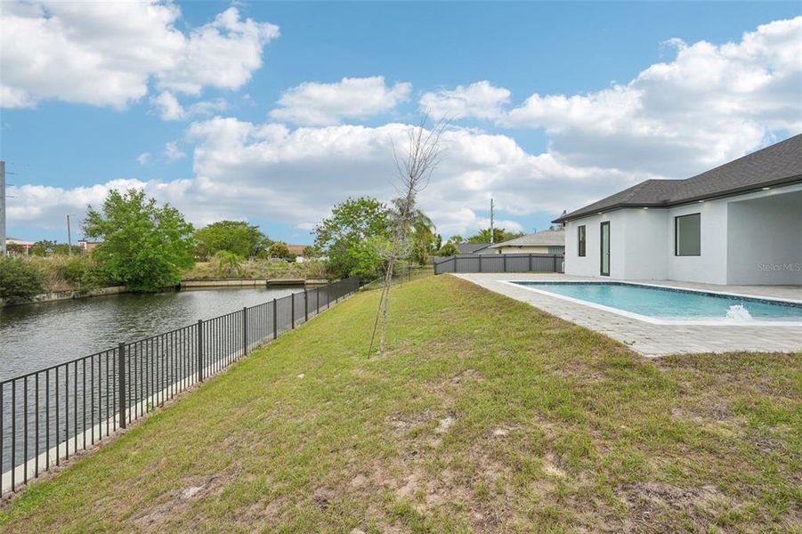Exterior details and patio area of a home in , Cape Coral (Image 29).