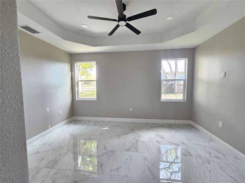 Spacious, unfurnished interior of a new home in , St. Petersburg (Image 7).