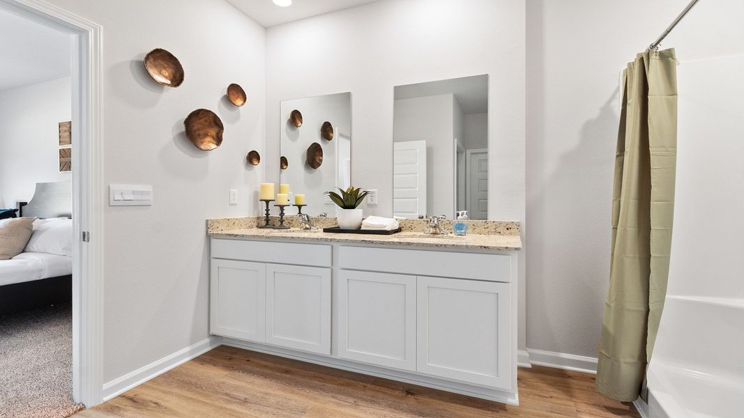 Furnished interior view inside a new home in Misting Springs, Crawfordville (Image 24).