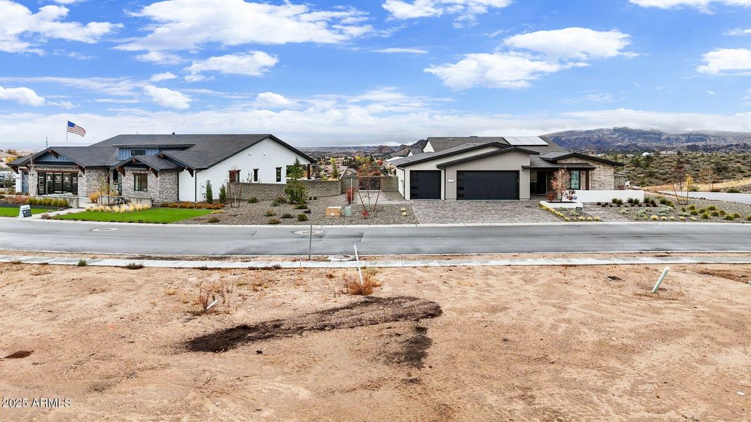 14-Lot Photo (4) 14-Lot Photo (4)