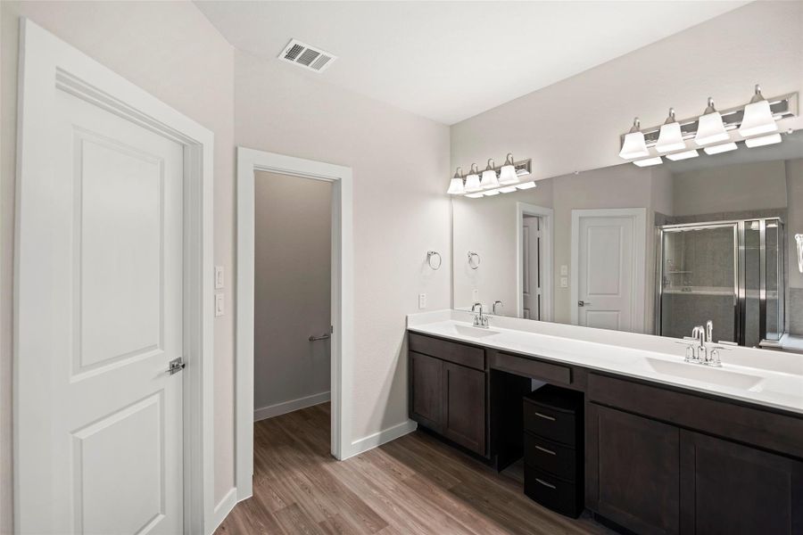 Furnished interior view inside a new home in Oakwood Ranch, Willis (Image 13). Furnished interior view inside a new home in Oakwood Ranch, Willis (Image 13).