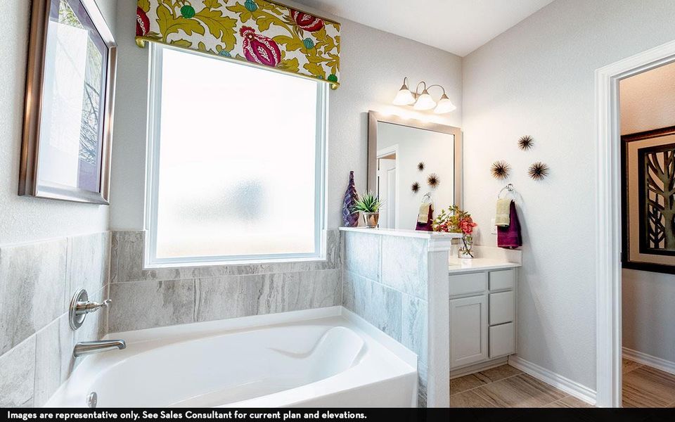 Furnished interior view inside a new home in Pecan Estates, Crosby (Image 10).
