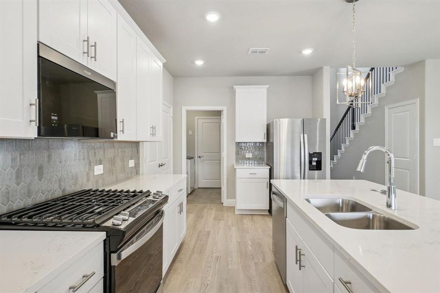 Photo is not of the actual home, but is an inspirational photo of builder’s model home and may depict options, furnishings, and/or decorator features that are not included. Photo is not of the actual home, but is an inspirational photo of builder’s model home and may depict options, furnishings, and/or decorator features that are not included.