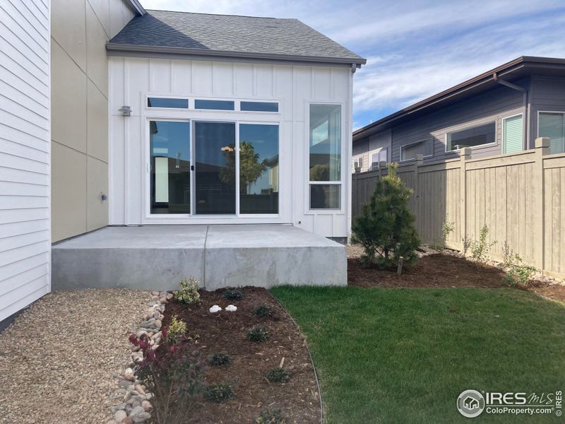 Back Patio & fenced in yard