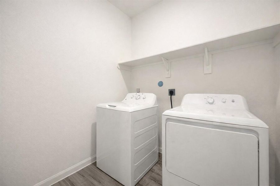 Digitally Decluttered - Laundry room