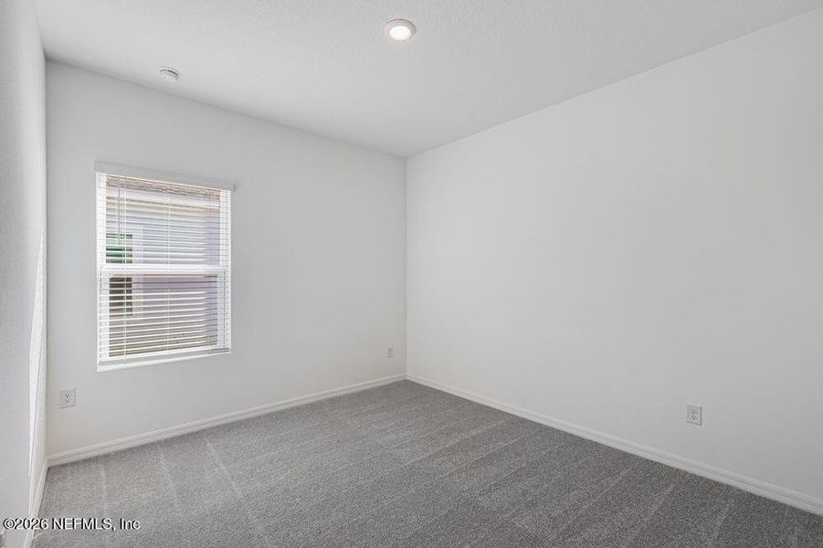 Spacious, unfurnished interior of a new home in Coopers Meadow, Jacksonville (Image 13).