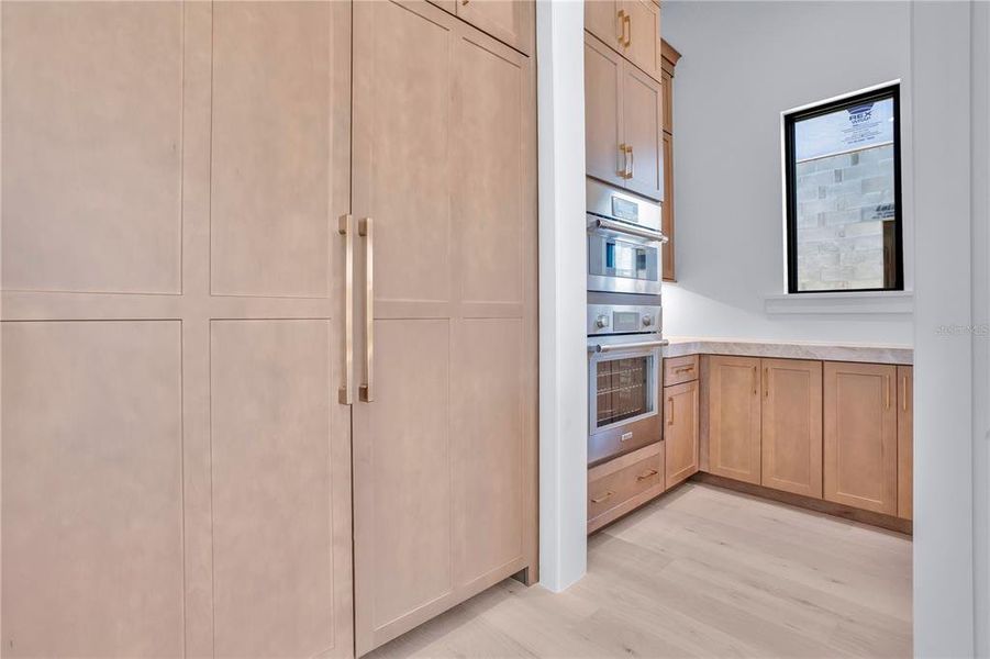 Furnished interior view inside a new home in , Orlando (Image 35).