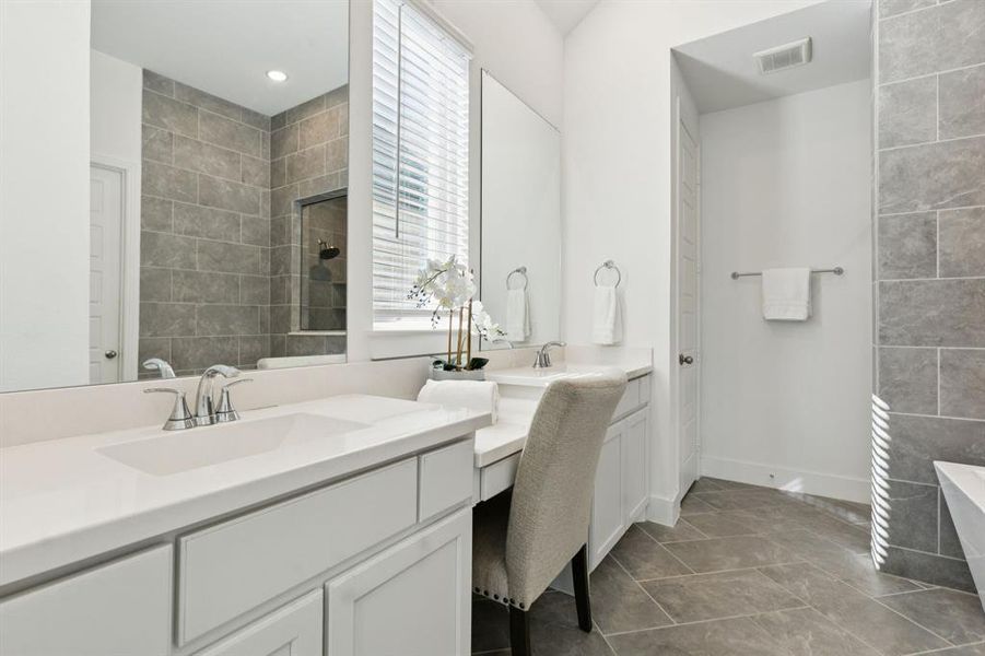 Furnished interior view inside a new home in , Forney (Image 28). Furnished interior view inside a new home in , Forney (Image 28).