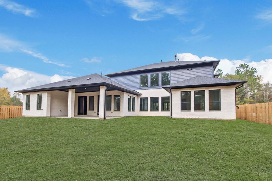 Exterior details and patio area of a home in Colton, Todd Mission (Image 3).