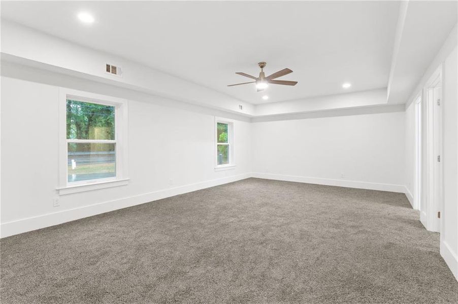 Spacious, unfurnished interior of a new home in , Atlanta (Image 34).