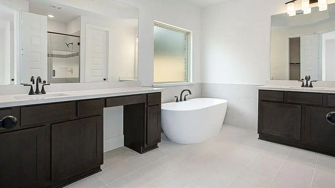 Furnished interior view inside a new home in Candela, Richmond (Image 5).