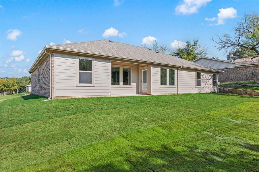 Exterior details and patio area of a home in Runaway Bay, Runaway Bay (Image 20).