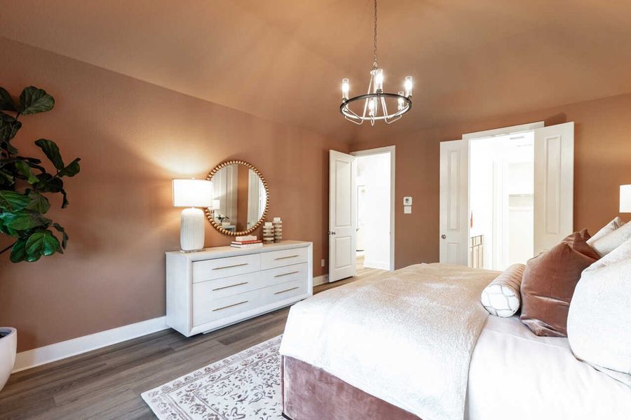 Representative furnished interior of a home built from the Monet-SS by Highland Homes in Lariat, Liberty Hill (Image 44).