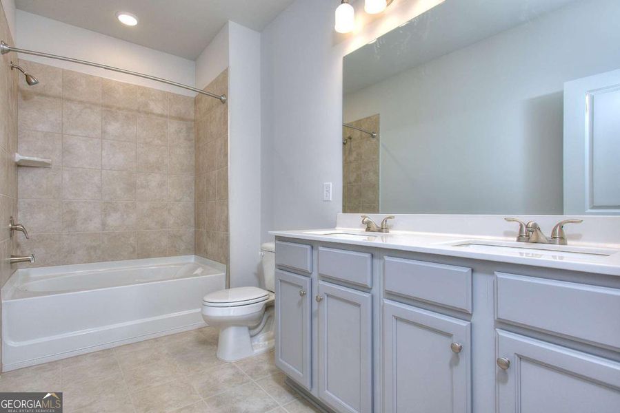 Furnished interior view inside a new home in Chimney Oaks Townhomes, Homer (Image 8).