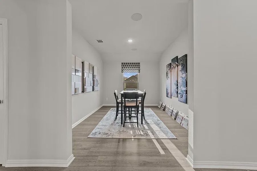 Furnished interior view inside a new home in Rolling Ridge, Van Alstyne (Image 17).