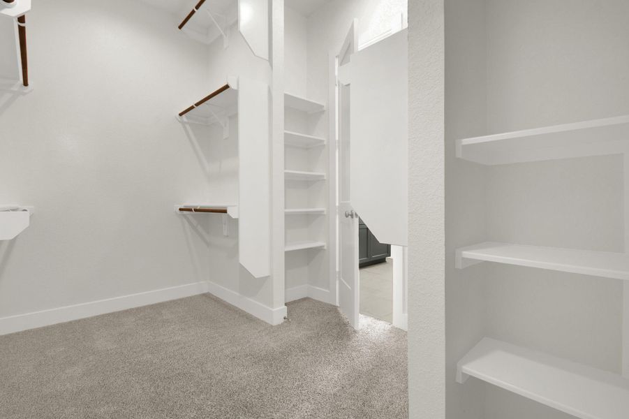 Image 36 of a home in .