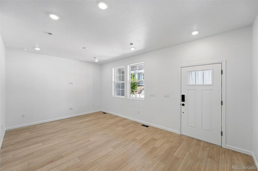 17123 W 91st Lane ~ Ready Now