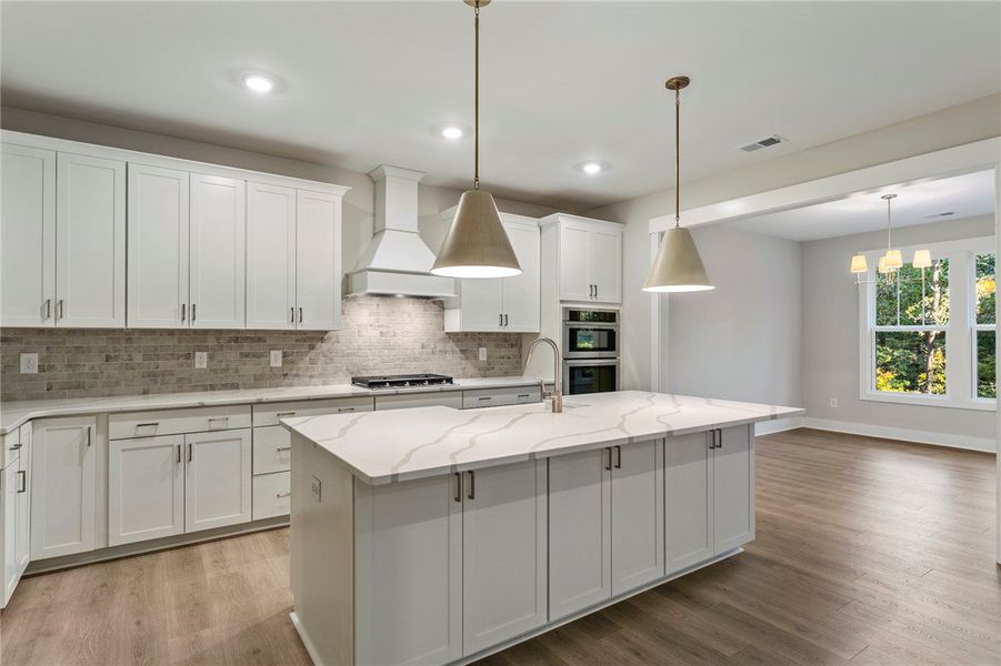 Furnished interior view inside a new home in Cross Creek Plantation, Seneca (Image 7).