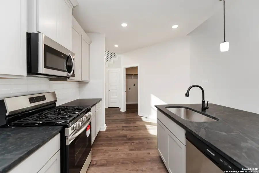Furnished interior view inside a new home in Timber Creek, San Antonio (Image 8).