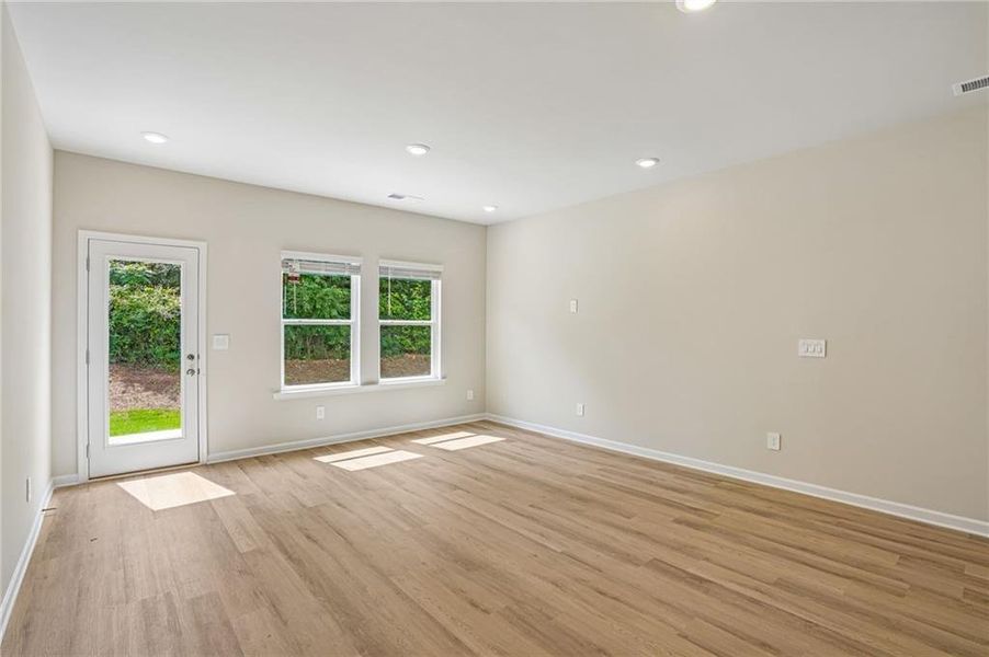 Spacious, unfurnished interior of a new home in Artisan Walk, Fairburn (Image 30).