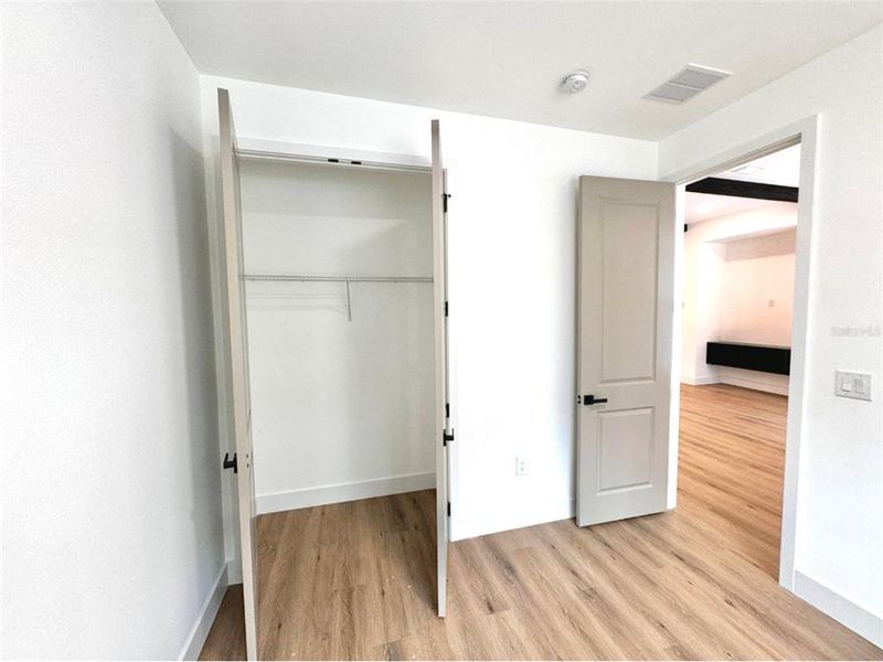 Spacious, unfurnished interior of a new home in , Palm Bay (Image 15).