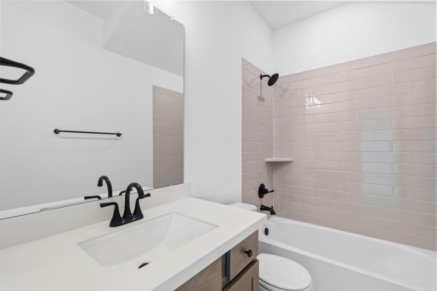 Furnished interior view inside a new home in Sienna 45', 50', Missouri City (Image 11).