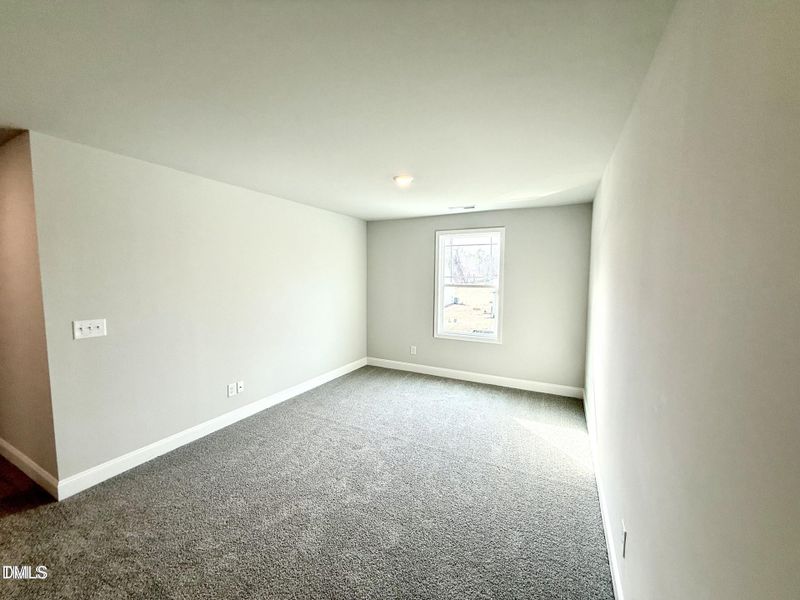 20250313225711996935000000-o