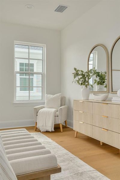 Furnished interior view inside a new home in , St. Petersburg (Image 14).
